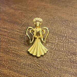 Elegant Gold Angel Brooch